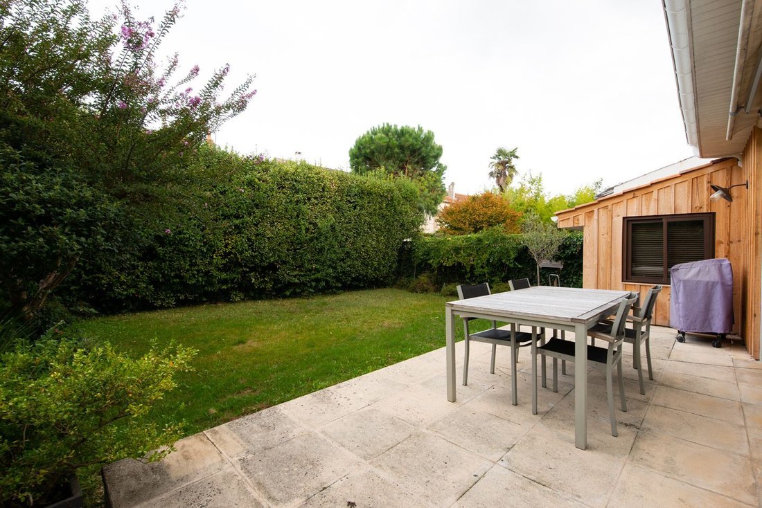 House in Jean Moulin, Le Bouscat, France 2 - 16164664