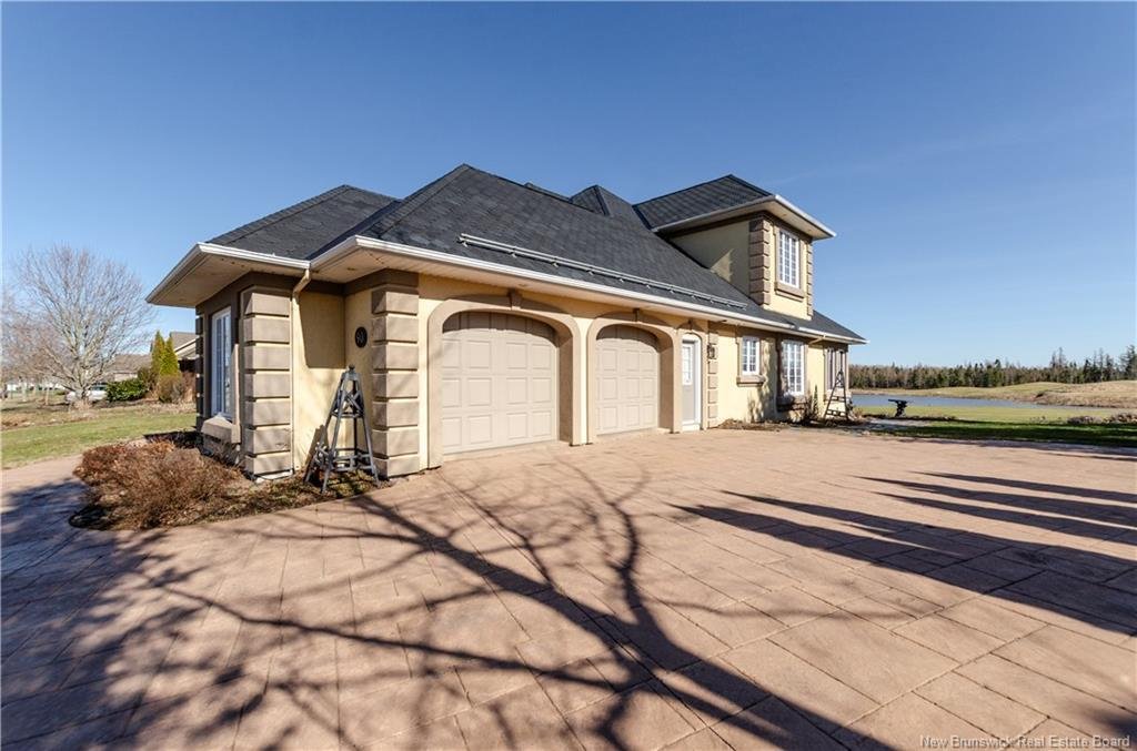 House in Moncton, New Brunswick, Canada 5 - 17935567