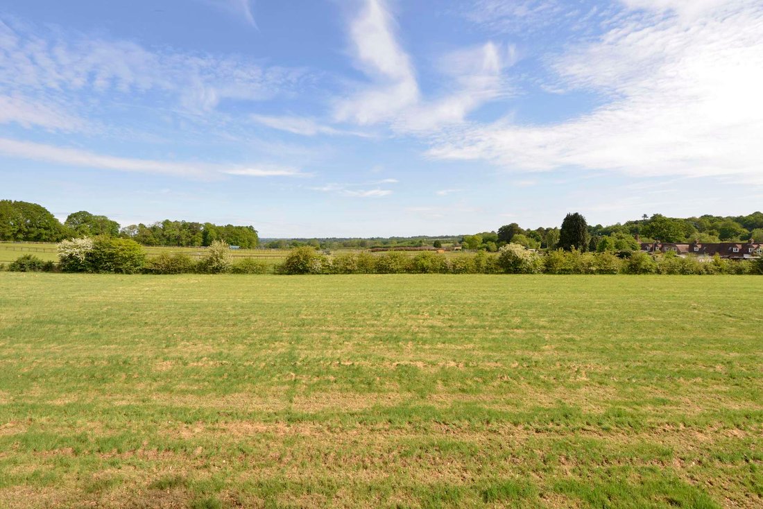 Land in Hurlands, Chiddingfold, England 4 - 17928261