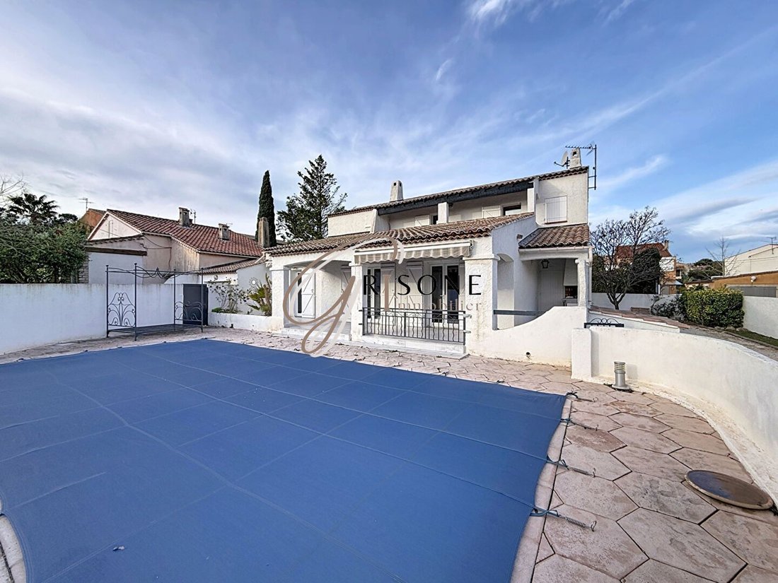 Villa in Nord, Sanary-sur-Mer, France 1 - 16886626