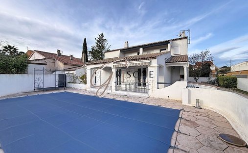 Villa in Nord, Sanary-sur-Mer, France 1