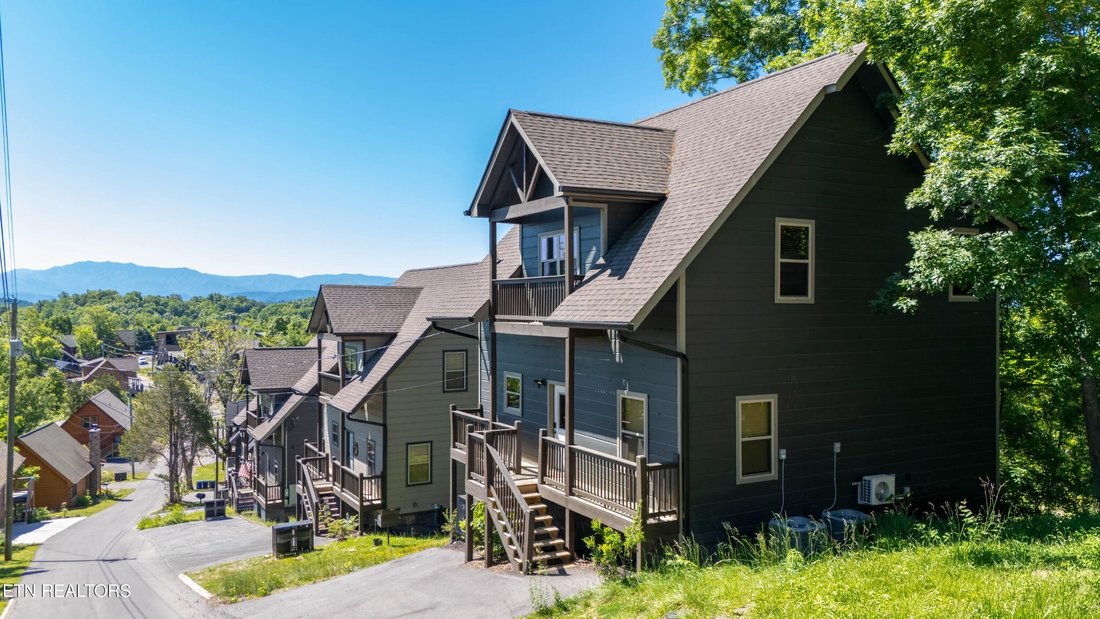 House in Sevierville, Tennessee, United States 2 - 17929044