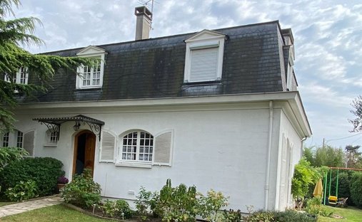 House in Napoleon, Maisons-Laffitte, France 1
