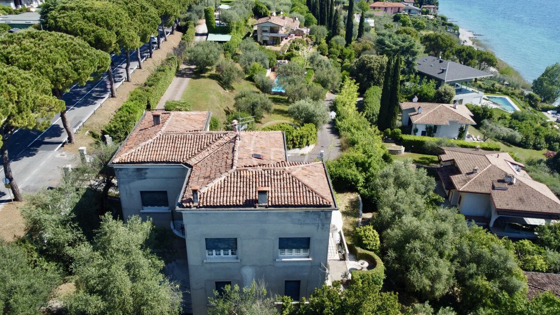 Villa in Padenghe sul Garda, Lombardy, Italy 3 - 17931168