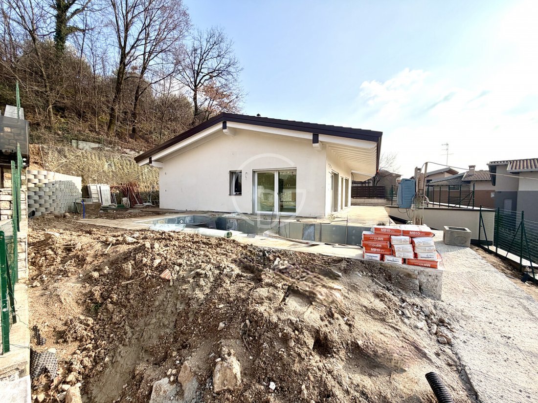 Villa in Padenghe sul Garda, Lombardy, Italy 4 - 17931543