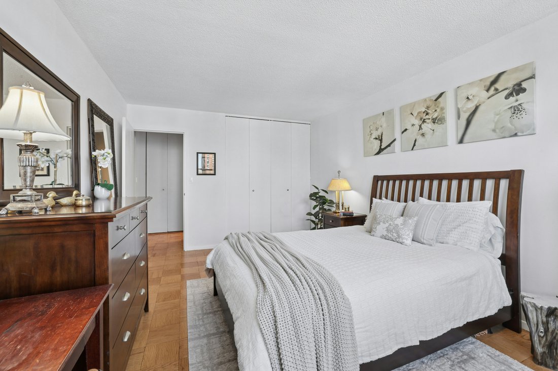 Co Op in New York, New York, United States 5 - 17758955