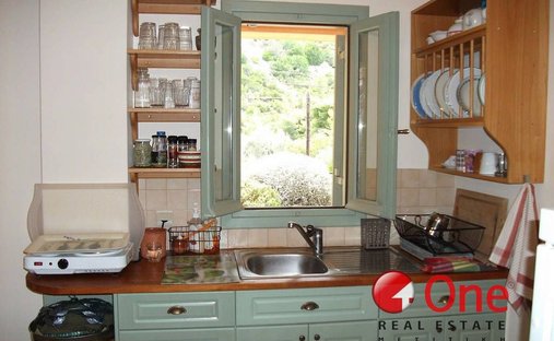 House in Sofiko Community, Solygeia, Greece 1