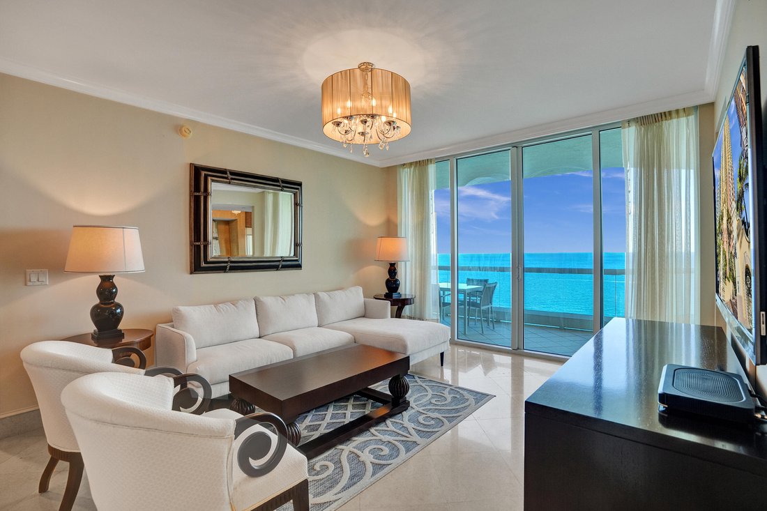 Condo in Sunny Isles Beach, Florida, United States 1 - 17934508