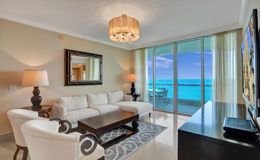 Condo in Sunny Isles Beach, Florida, United States 1