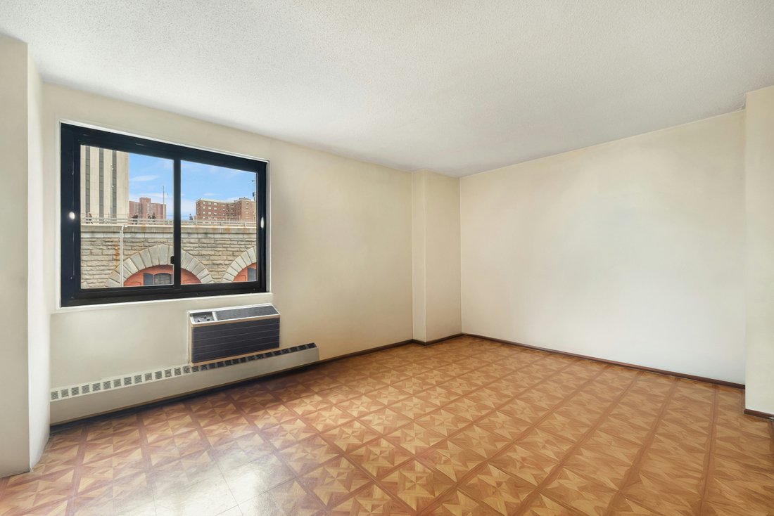 Co Op in New York, New York, United States 2 - 16747920