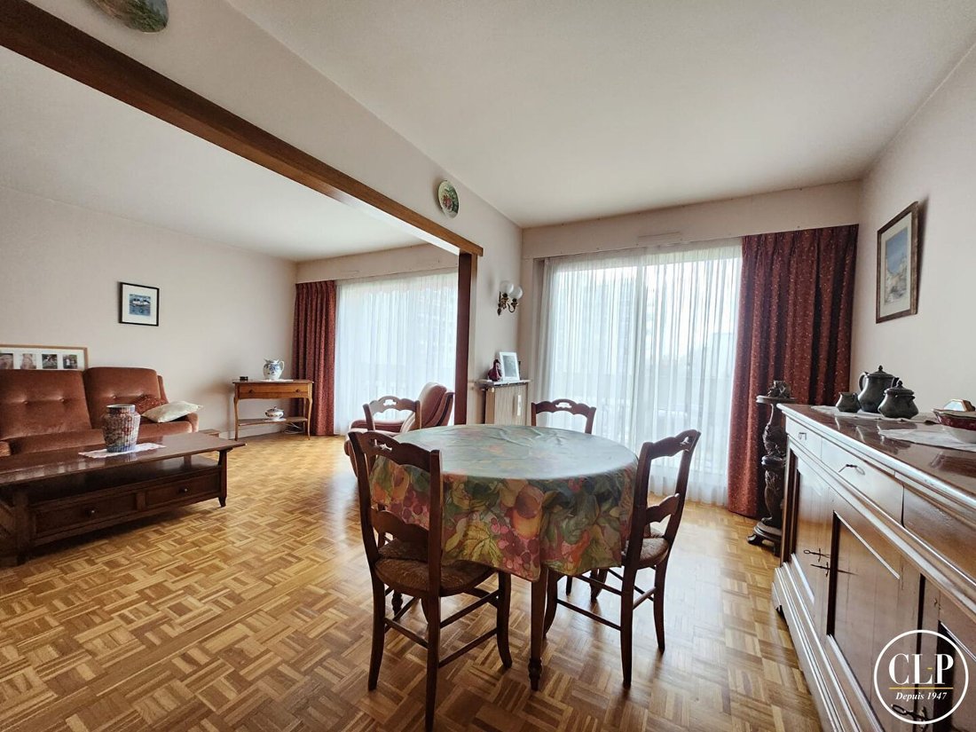 Apartment in Arrondissement of Bobigny, Ile-de-France, France 4 - 16645285