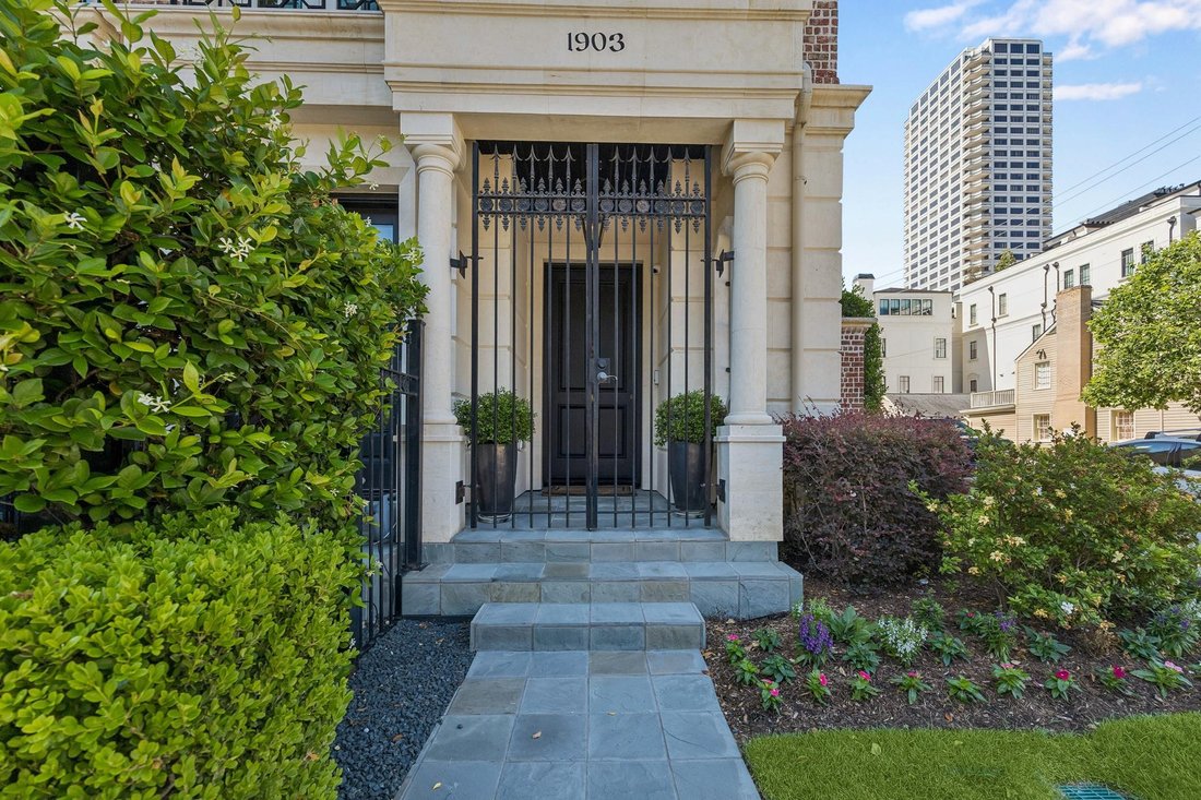 Townhouse in Houston, Texas, United States 3 - 17935056