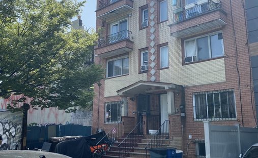 House in New York, New York, United States 1