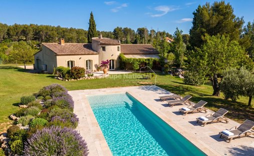 House in Bouc-Bel-Air, Provence-Alpes-Côte d'Azur, France 1