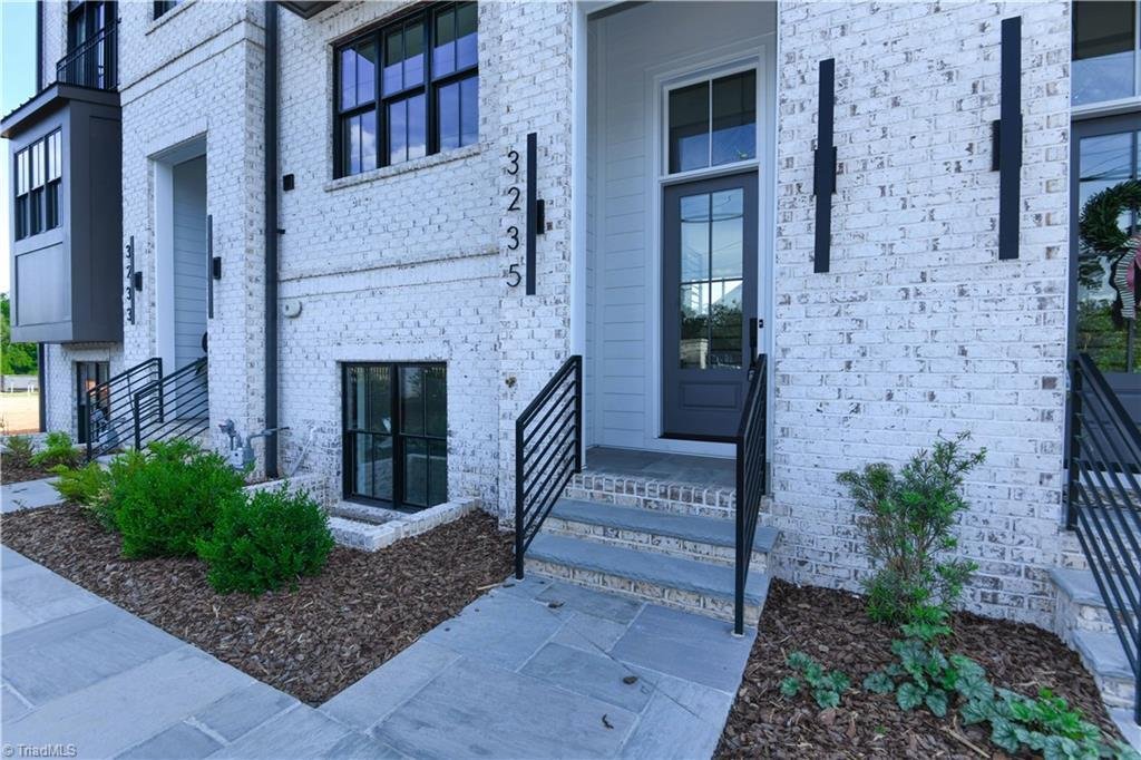 Townhouse in Greensboro, North Carolina, United States 1 - 17939202