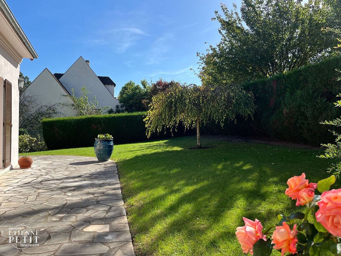 House in Forêt, Saint-Germain-en-Laye, France 5 - 16415846