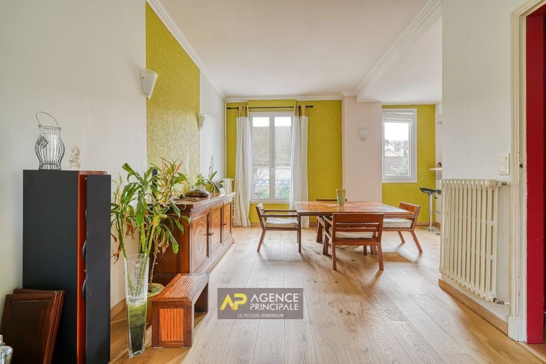 House in Anatole France, Le Plessis-Robinson, France 2 - 16066047