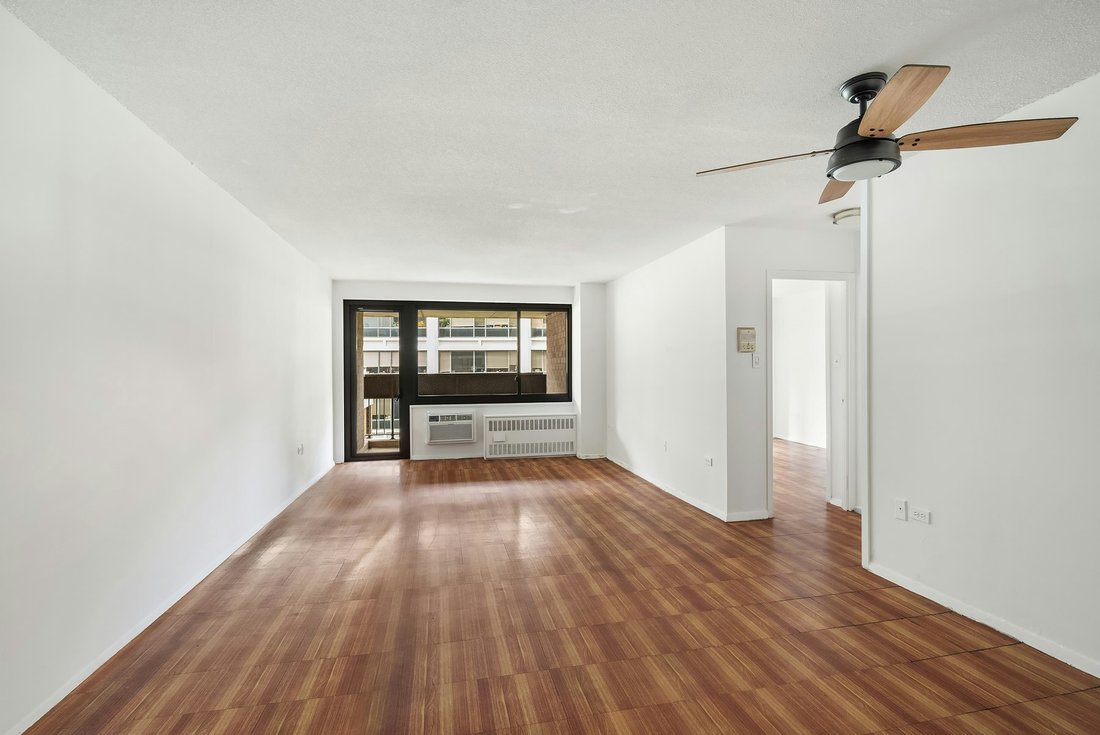 Co Op in New York, New York, United States 1 - 16747952