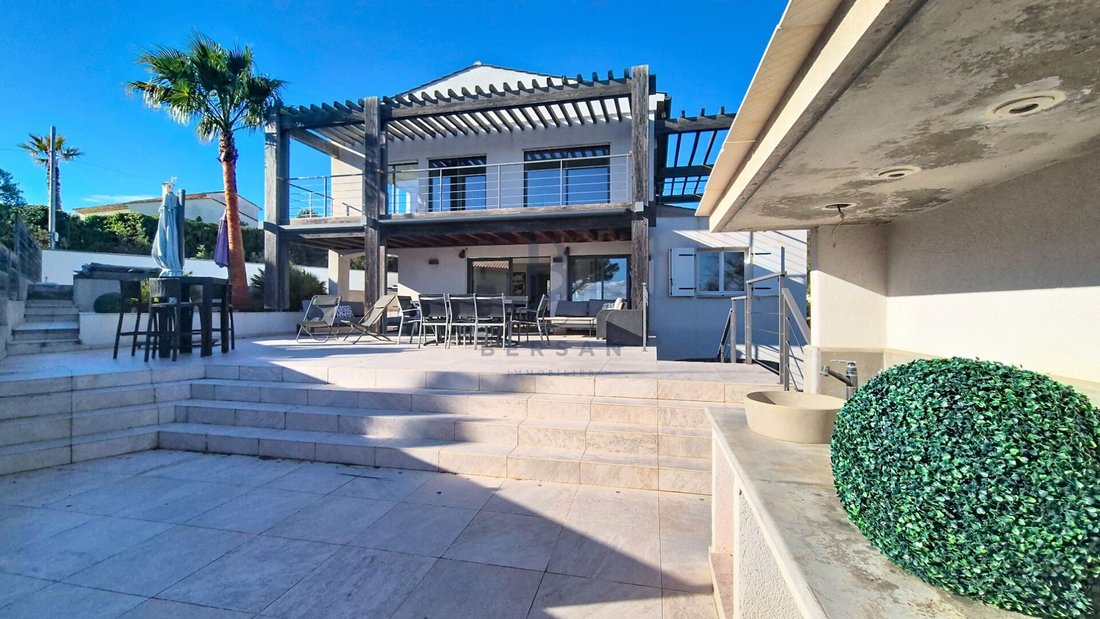Villa in Exterieurs, Frejus, France 2 - 16766559