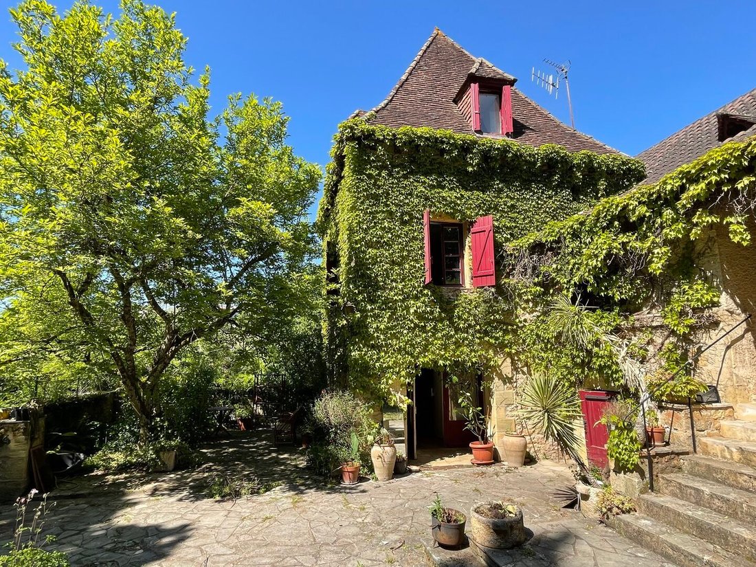 House in Sarlat-la-Canéda, Nouvelle-Aquitaine, France 1 - 17933814