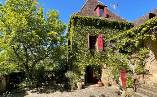 House in Sarlat-la-Canéda, Nouvelle-Aquitaine, France 1
