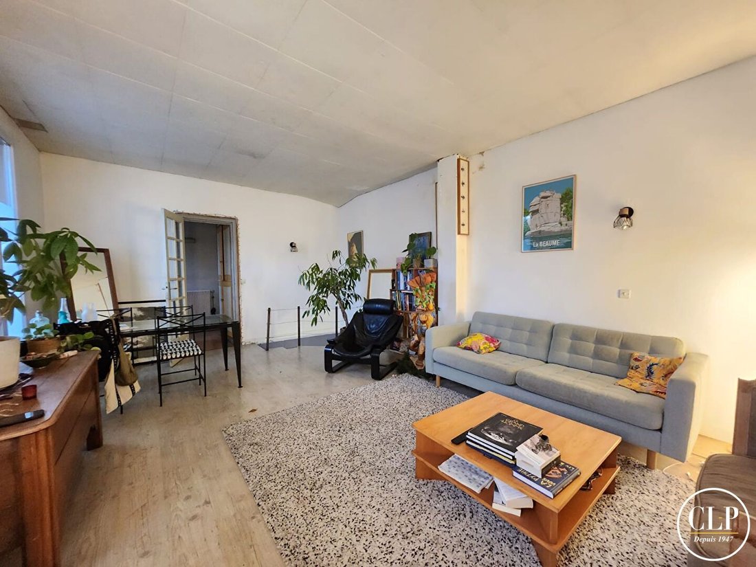 House in Arrondissement of Bobigny, Ile-de-France, France 1 - 16947578