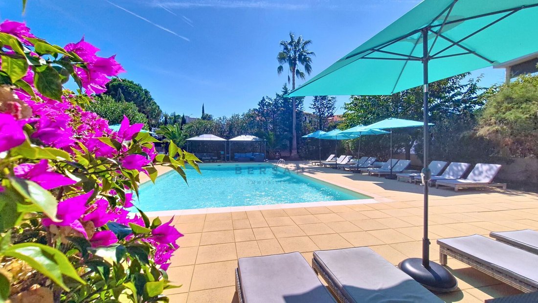 Villa in Exterieurs, Frejus, France 5 - 16409807