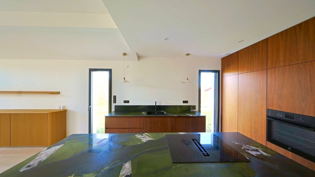 Villa in Bassussarry, Nouvelle-Aquitaine, France 4 - 16711263