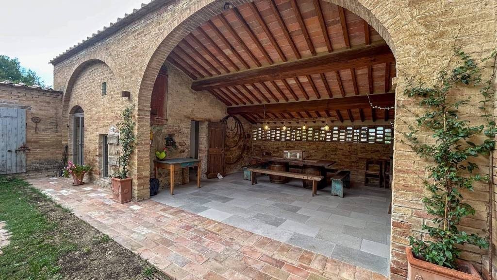 Country House in Montalcino, Tuscany, Italy 3 - 17942436