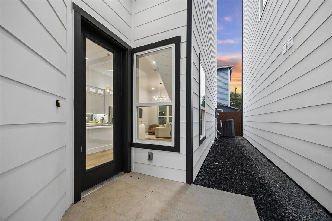 House in Houston, Texas, United States 2 - 17939408
