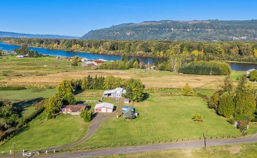 House in Birkenfeld, Oregon, United States 1