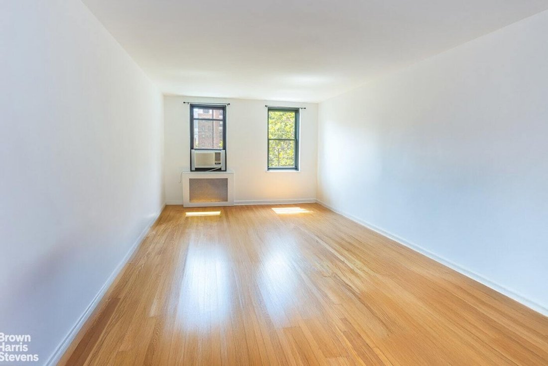 Co Op in New York, New York, United States 2 - 16945225