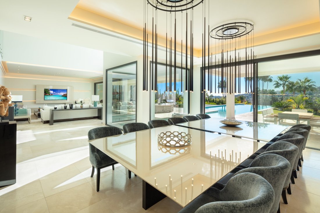 Villa in Nueva Andalucia, Marbella, Spain 2 - 17928365