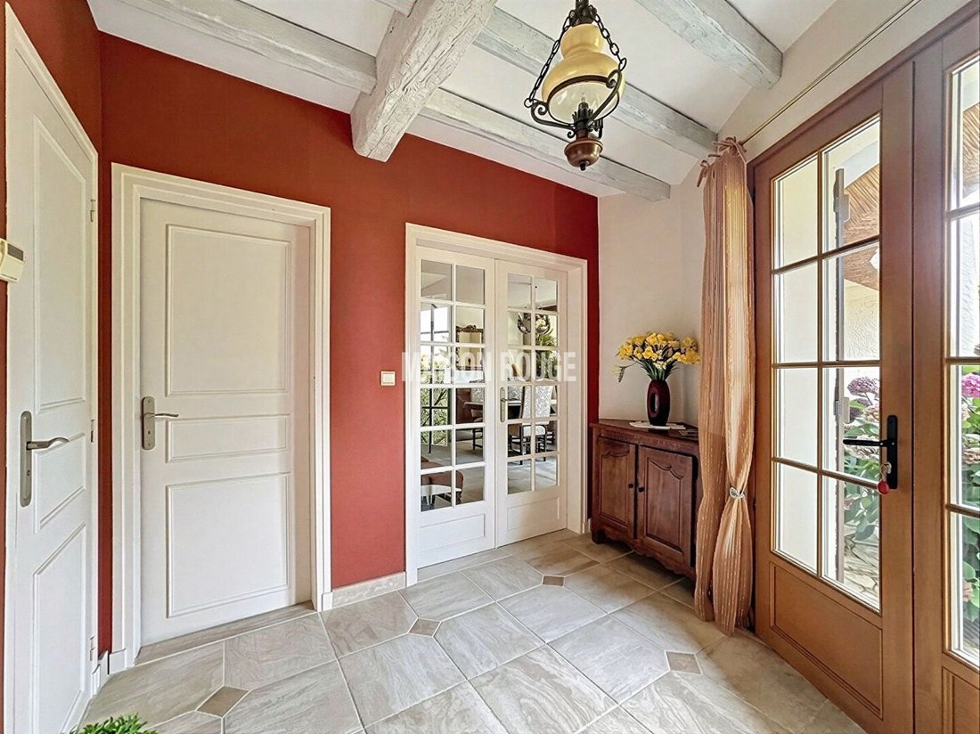 House in Le Mesnil-Saint-Denis, Ile-de-France, France 3 - 16144275