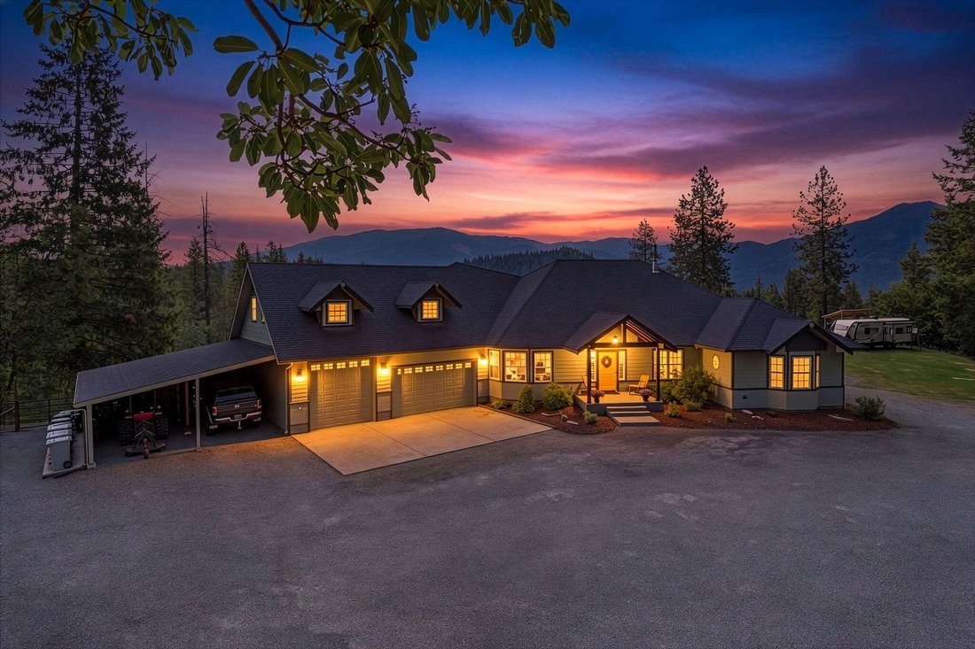 House in Grants Pass, Oregon, United States 1 - 17936695