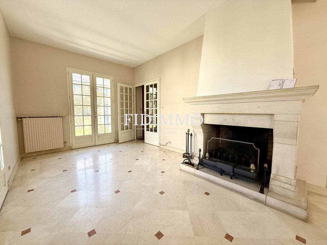 House in Ormesson-sur-Marne, Ile-de-France, France 2 - 16315100