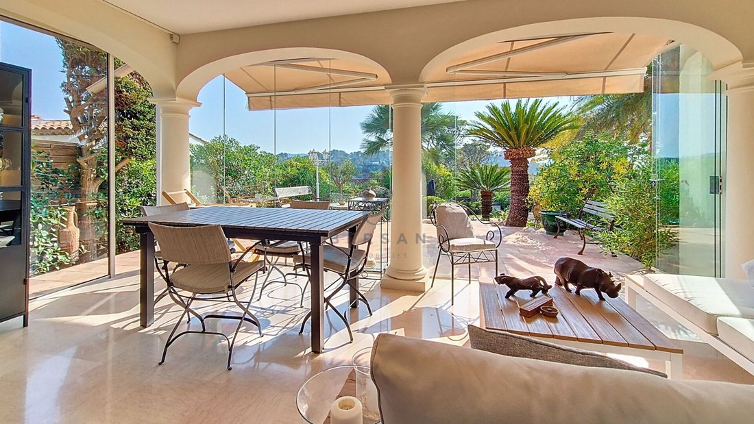 Villa in Le Dramont-Agay-Anthéor-Le Trayas, Saint-Raphaël, France 3 - 16409096