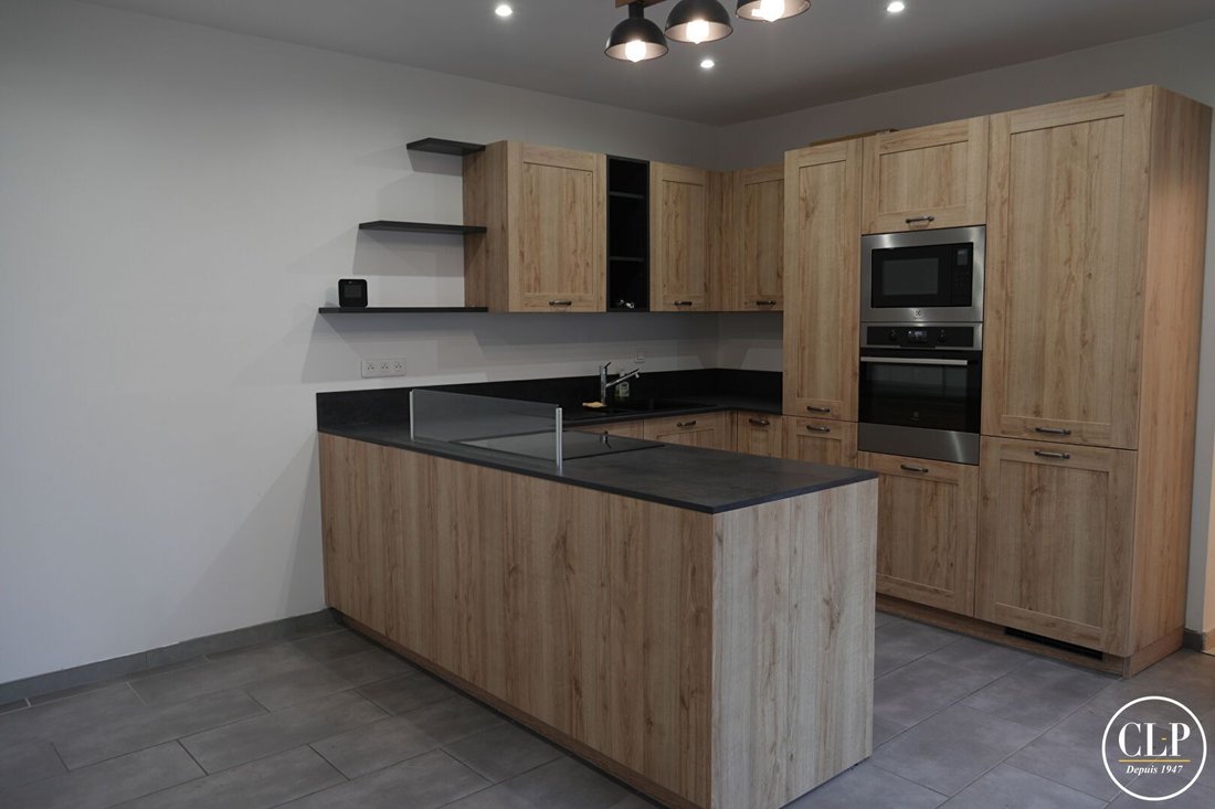 House in Fontenay-sous-Bois, Ile-de-France, France 3 - 16074529
