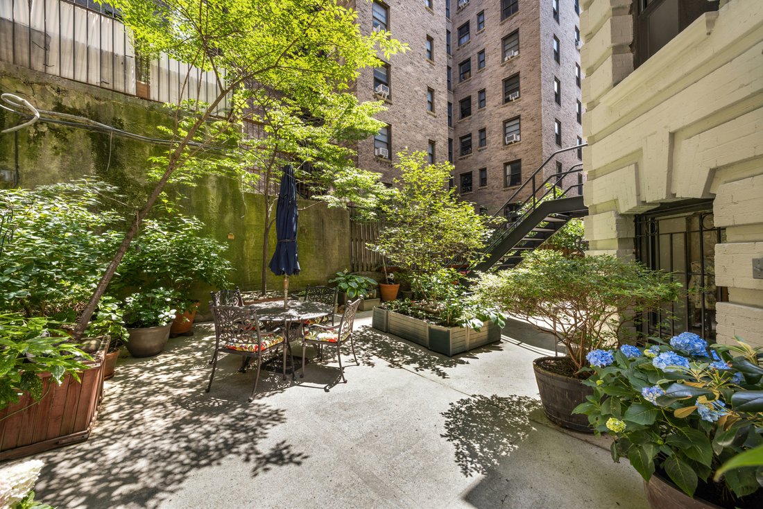Co Op in New York, New York, United States 1 - 16748015