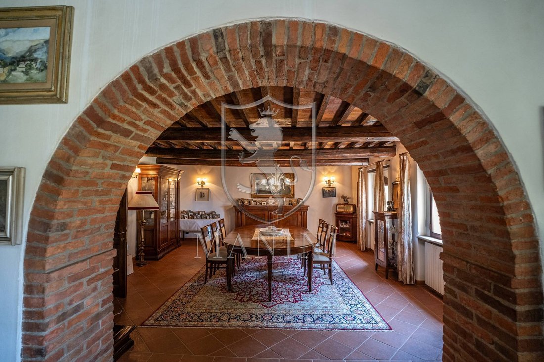Castle in Sinalunga, Tuscany, Italy 4 - 17941670