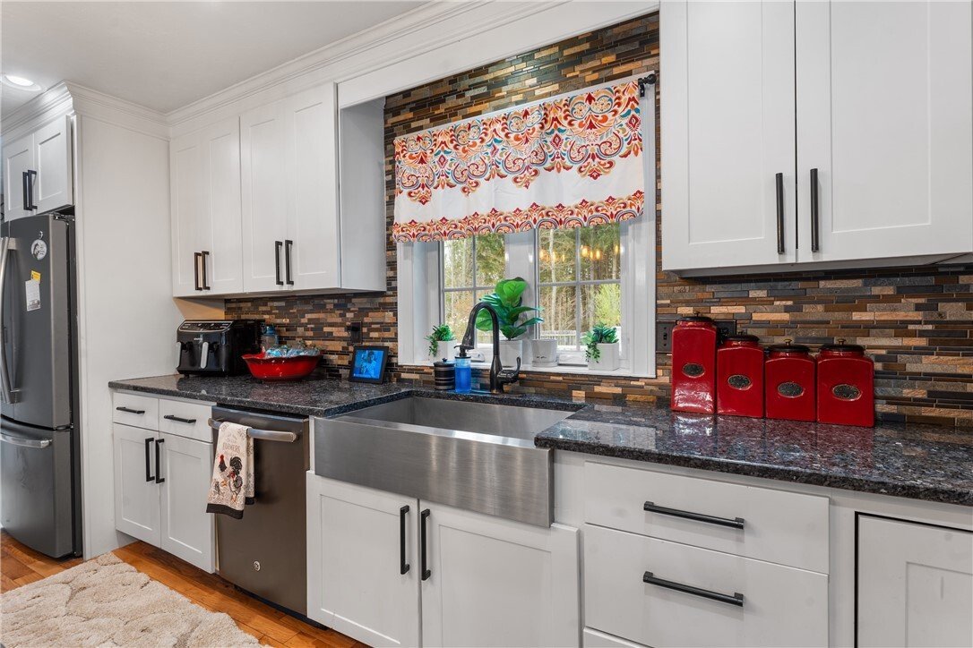 House in Dighton, Massachusetts, United States 4 - 17940681
