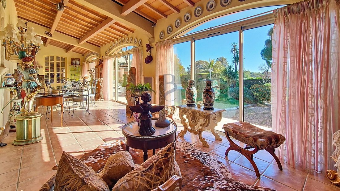 Villa in Exterieurs, Frejus, France 3 - 16409890