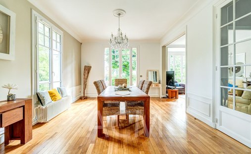 House in Napoleon, Maisons-Laffitte, France 1