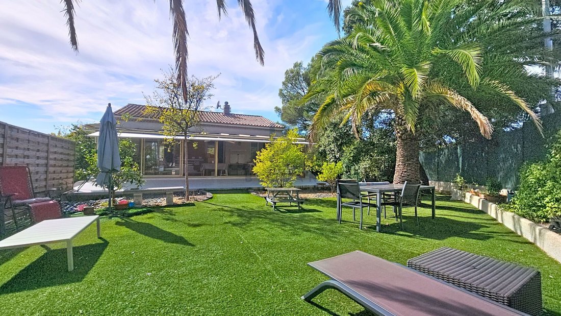 Villa in Exterieurs, Frejus, France 3 - 16411057