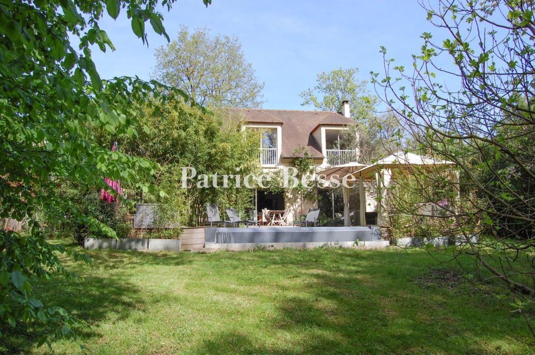 House in L'Étang-la-Ville, Ile-de-France, France 1 - 17935084