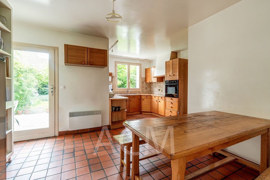 House in Sud, Le Mesnil-le-Roi, France 3 - 17759583