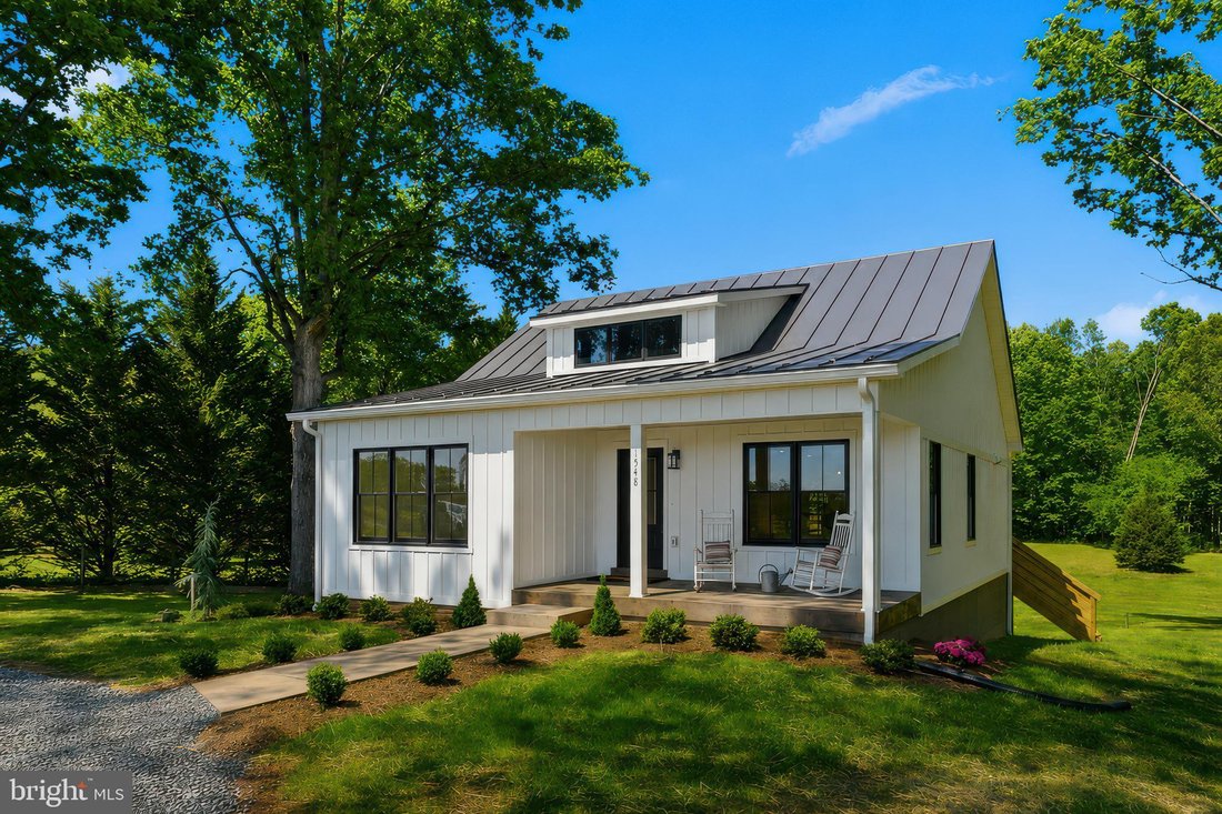 Reva, Virginia, United States 3 - 17930557