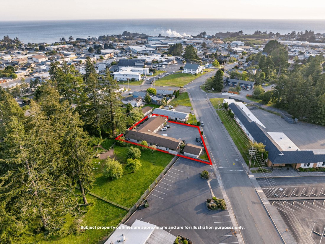 Brookings, Oregon, United States 4 - 17936787