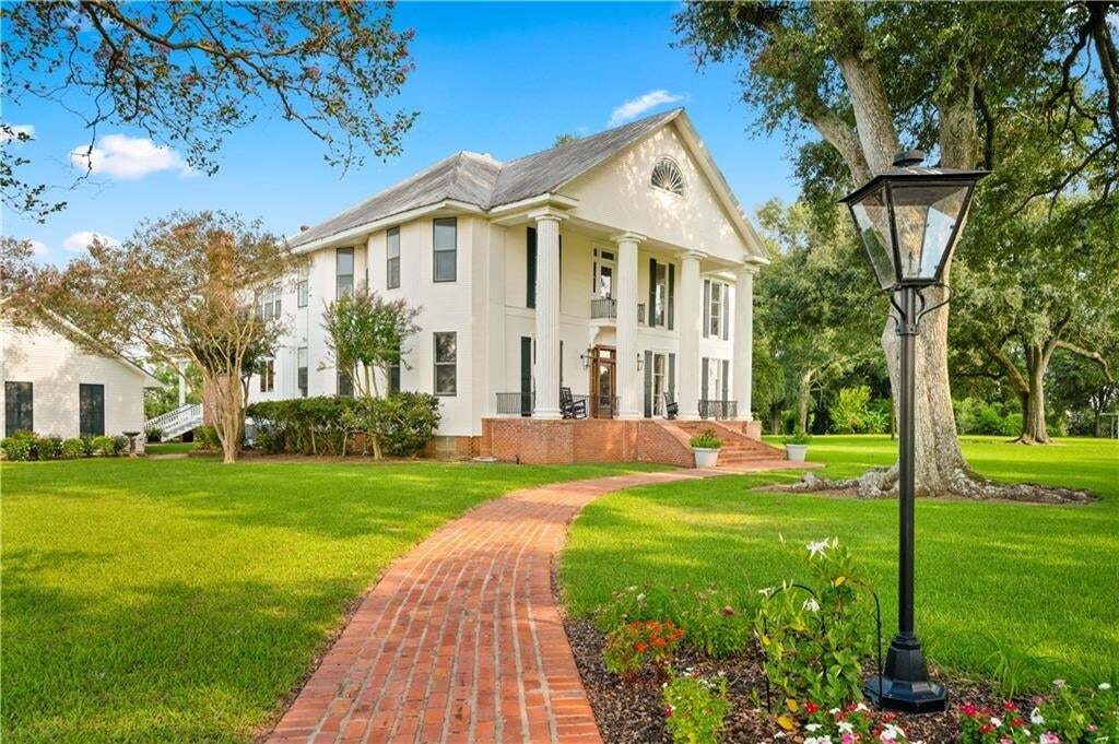 House in Cheneyville, Louisiana, United States 1 - 17937982