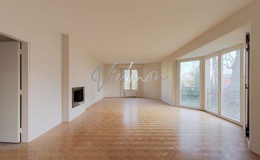Apartment in Forêt, Saint-Germain-en-Laye, France 1
